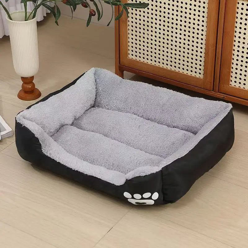 Sac de Couchage Cocon Chien ZenPaw™ — Sommeil Apaisant, Empreintes